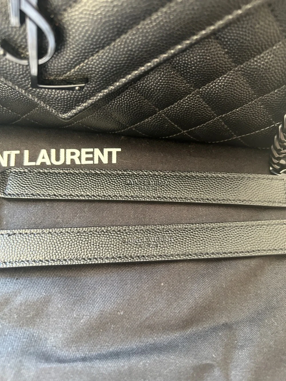 Saint Laurent Medium Envelope Chain Bag - Picture 3 of 11